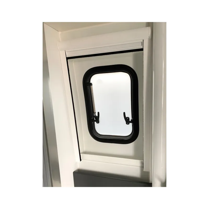 Cadre intérieur fenêtre de salle de bains Adria*Carbest Online