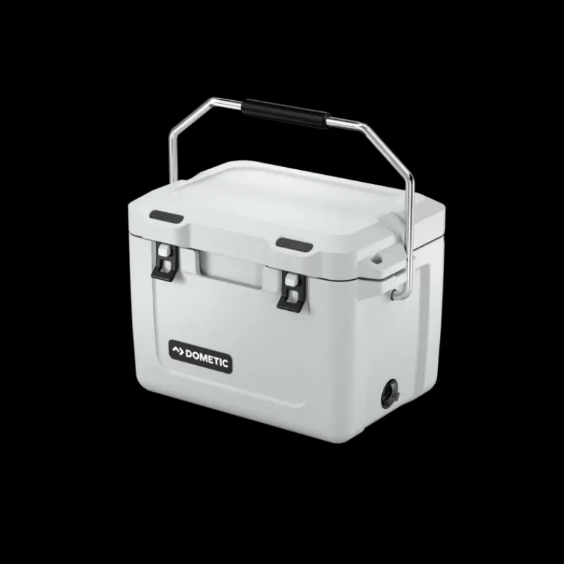 Patrol 20*Dometic Sale