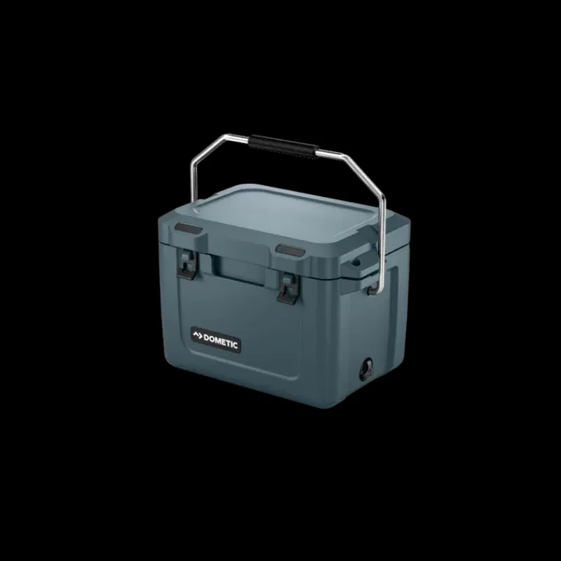 Patrol 20*Dometic Sale