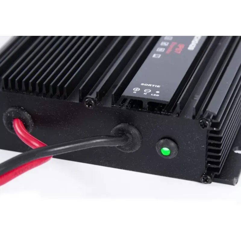 EM Chargeur 230/12V - MCH12-40 IP67*Energie Mobile New