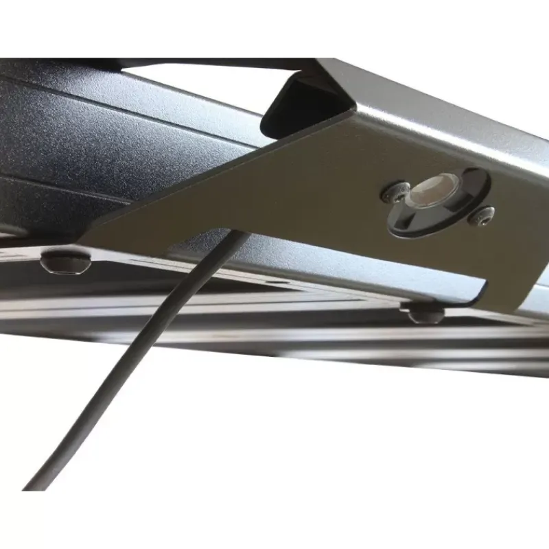 Discount Poignée de galerie et lumière pour Slimline II Accessoires Offroad, Franchisseur, Tout-Terrain Et 4X4·Accessoires Pour Galeries De Toit|Tente De Toit, Barre De Toit, Coffre & Échelle·Accessoires Galerie