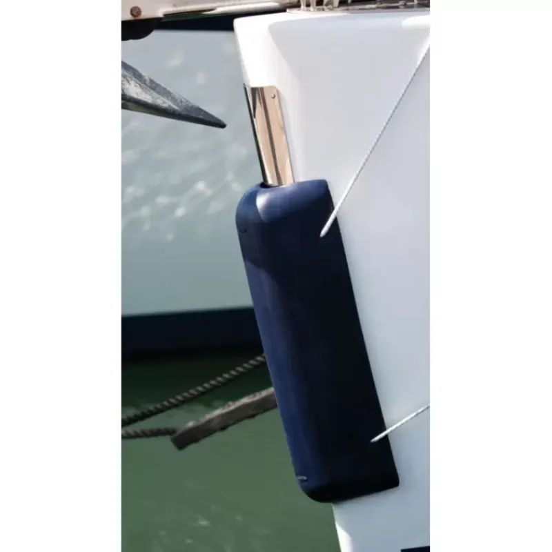 Défense d'étrave EVA | 630 mm*Osculati Online